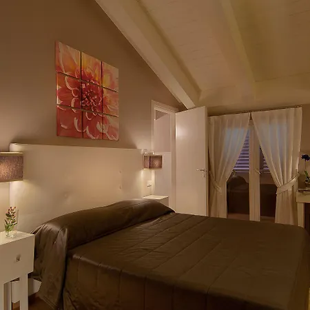 Arnolfo & Aqua Laetitia & Beauty Szálloda 3*